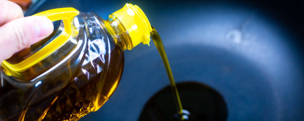 選擇適合裝食用油的塑料瓶